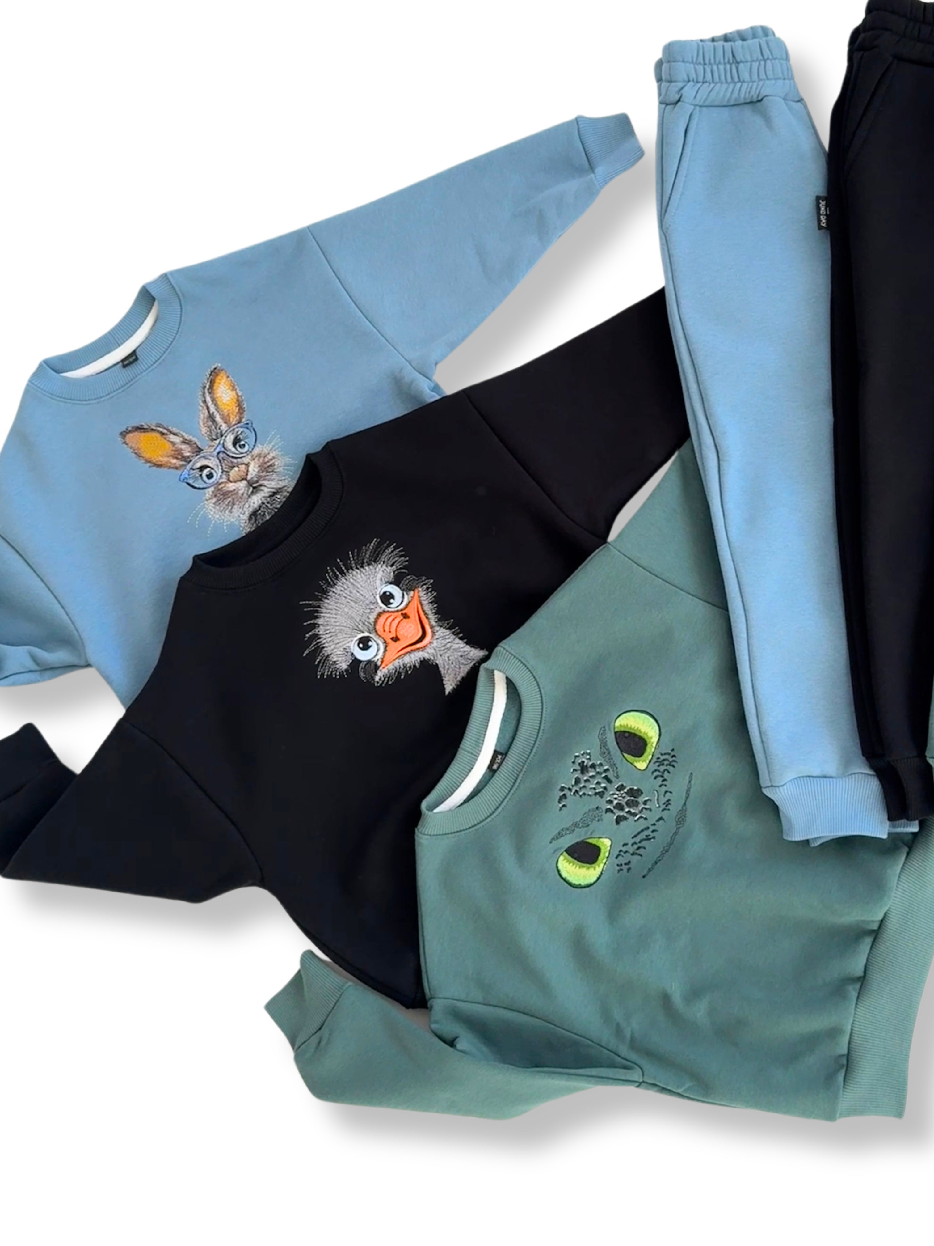 vaikiški kostiumėliai