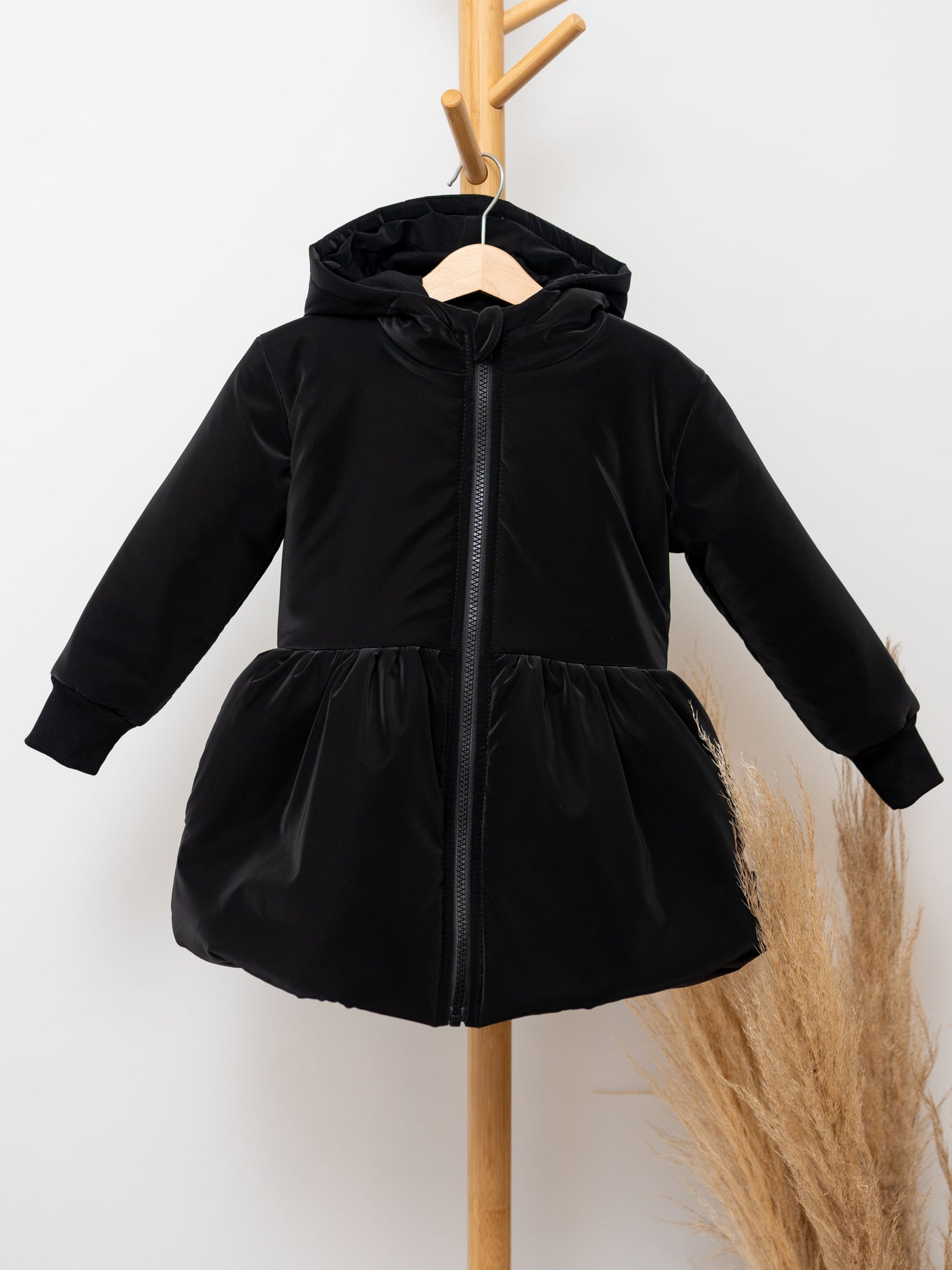 juoda striuke vaikui