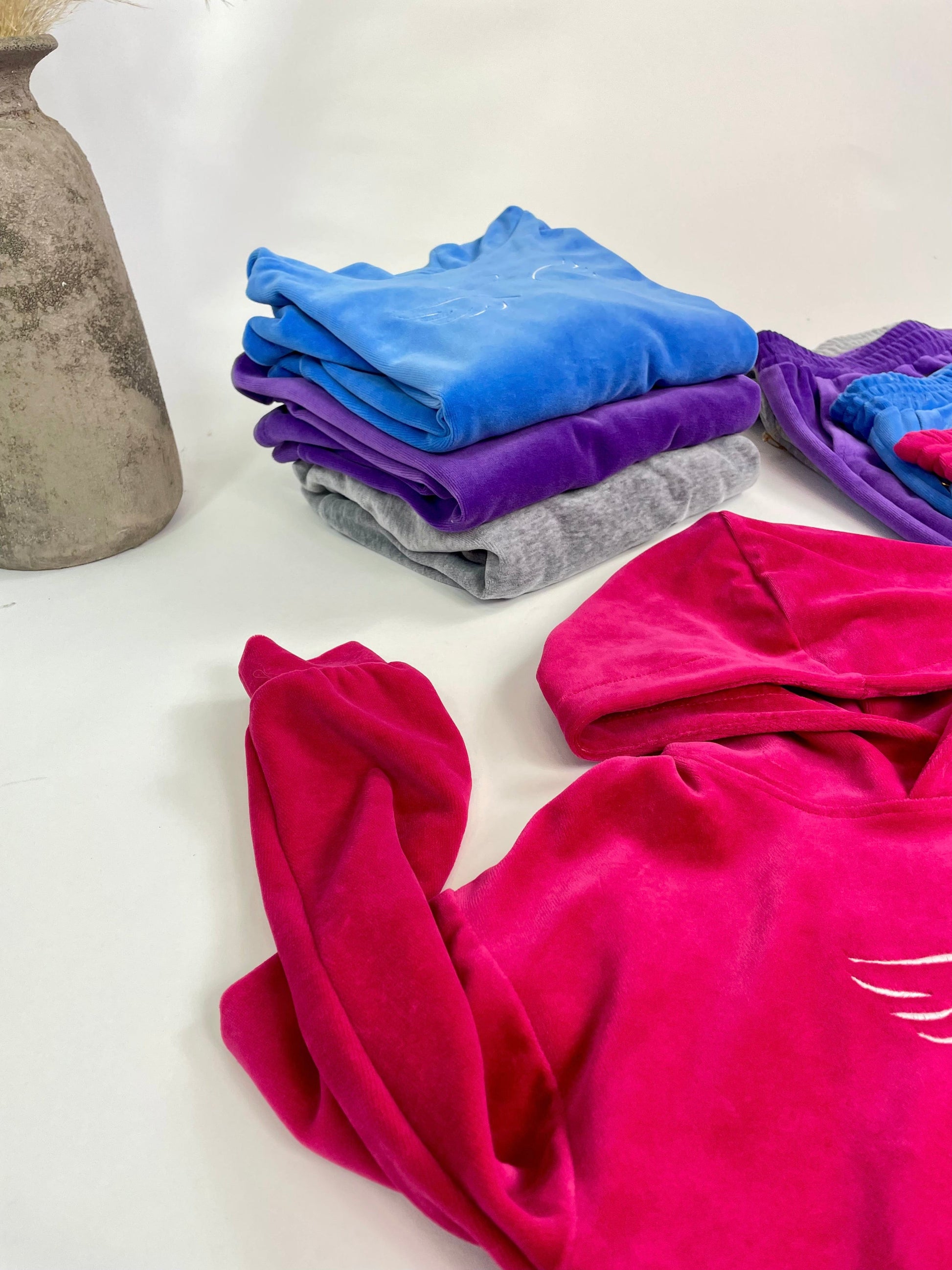 Veliūrinis vaikiškas megztinis "Viva Magenta" - Jukoday