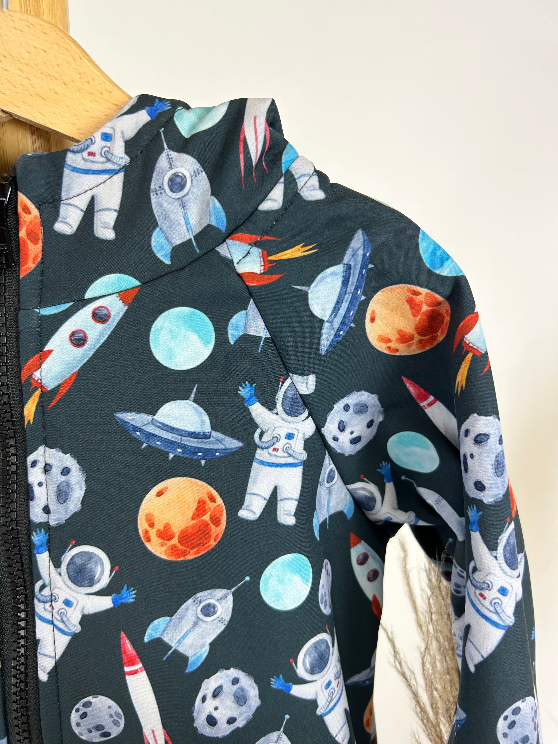 Vaikiškas pavasarinis / rudeninis lietpaltis "Kosmonautai" - Jukoday