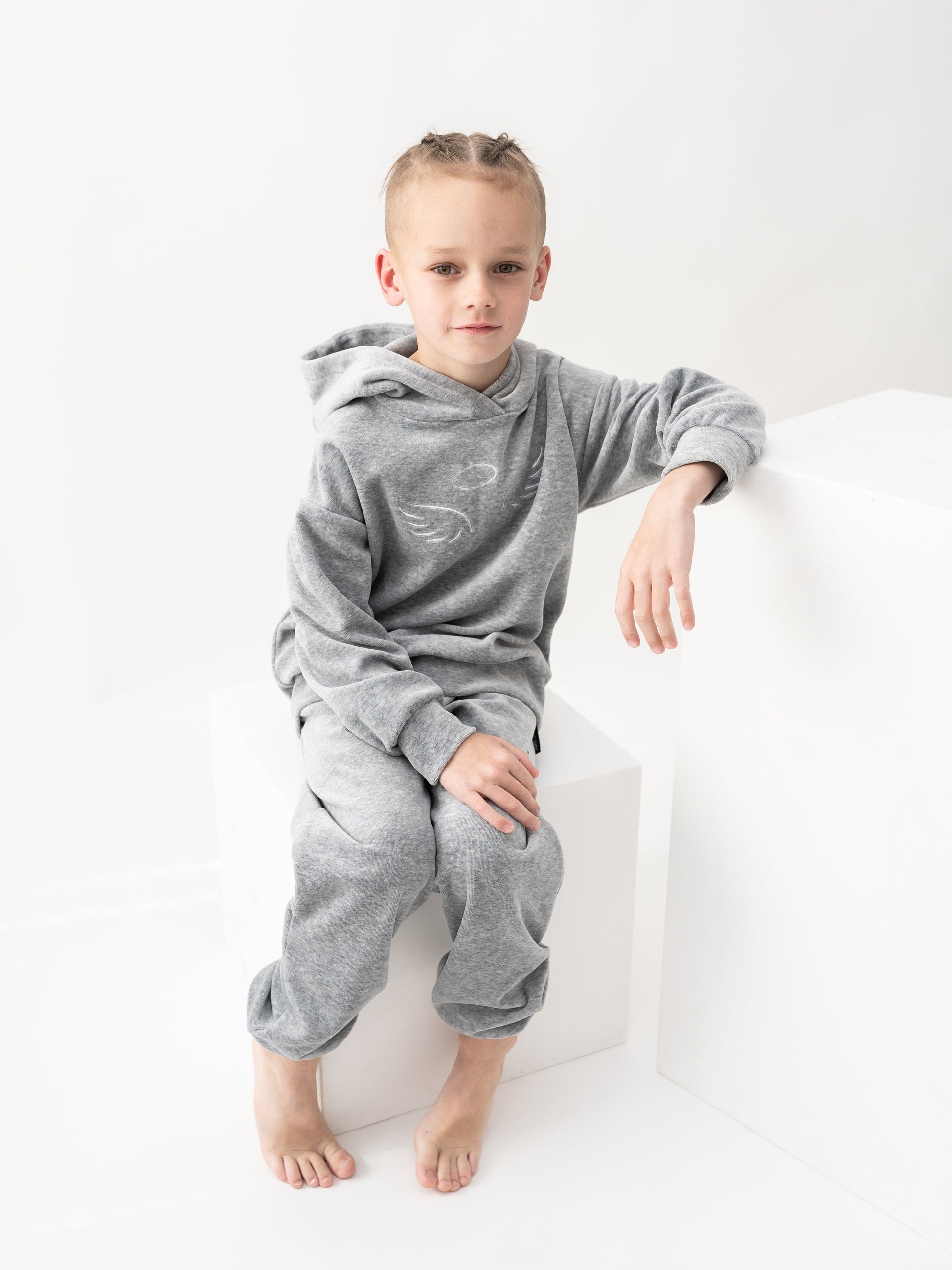Veliūrinis vaikiškas megztinis "Nice grey" - Jukoday