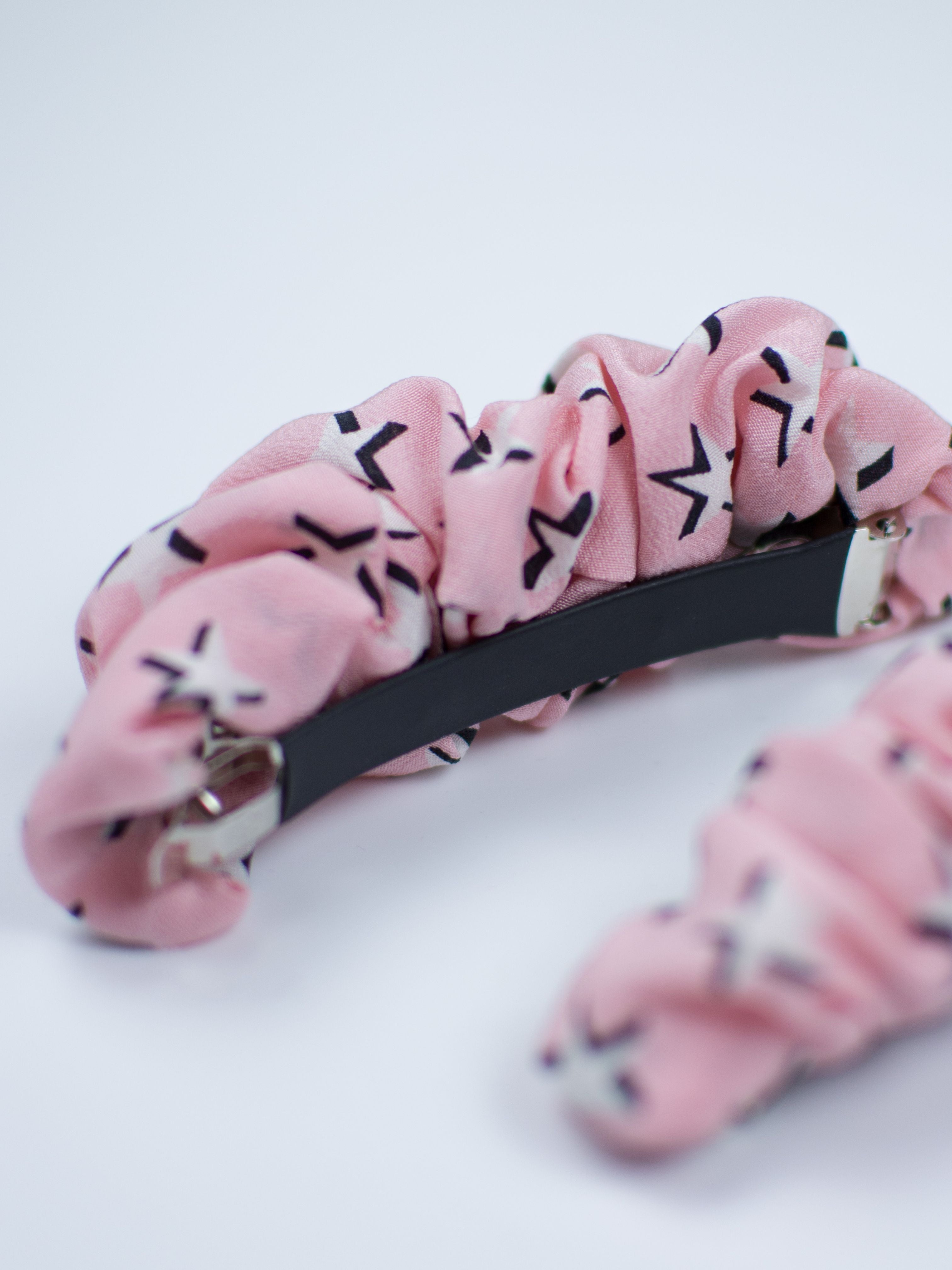 Plaukų segtukas-kruasanas "Pink stars"