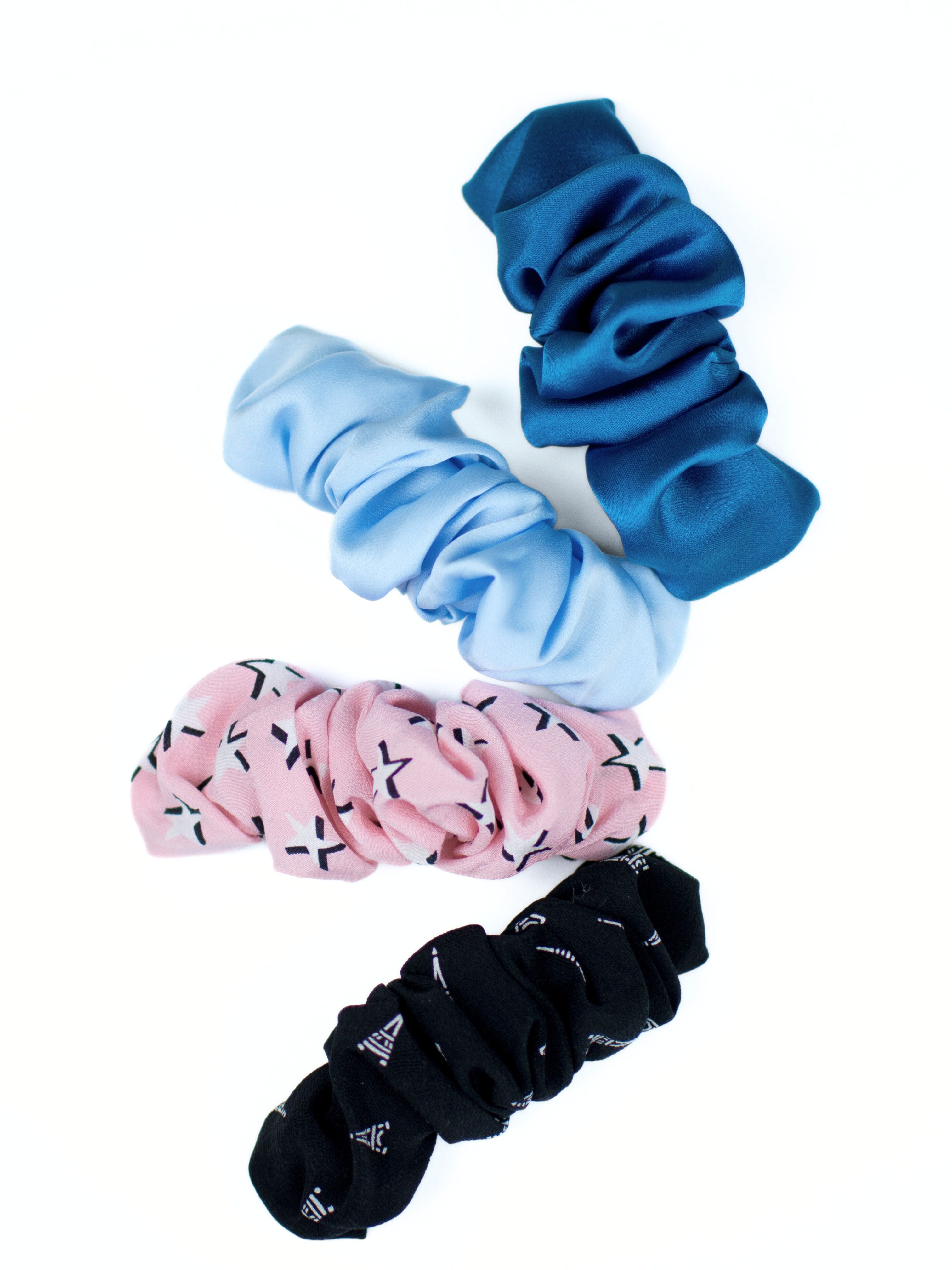 Plaukų segtukas-kruasanas iš šilko "Luxurious blue"