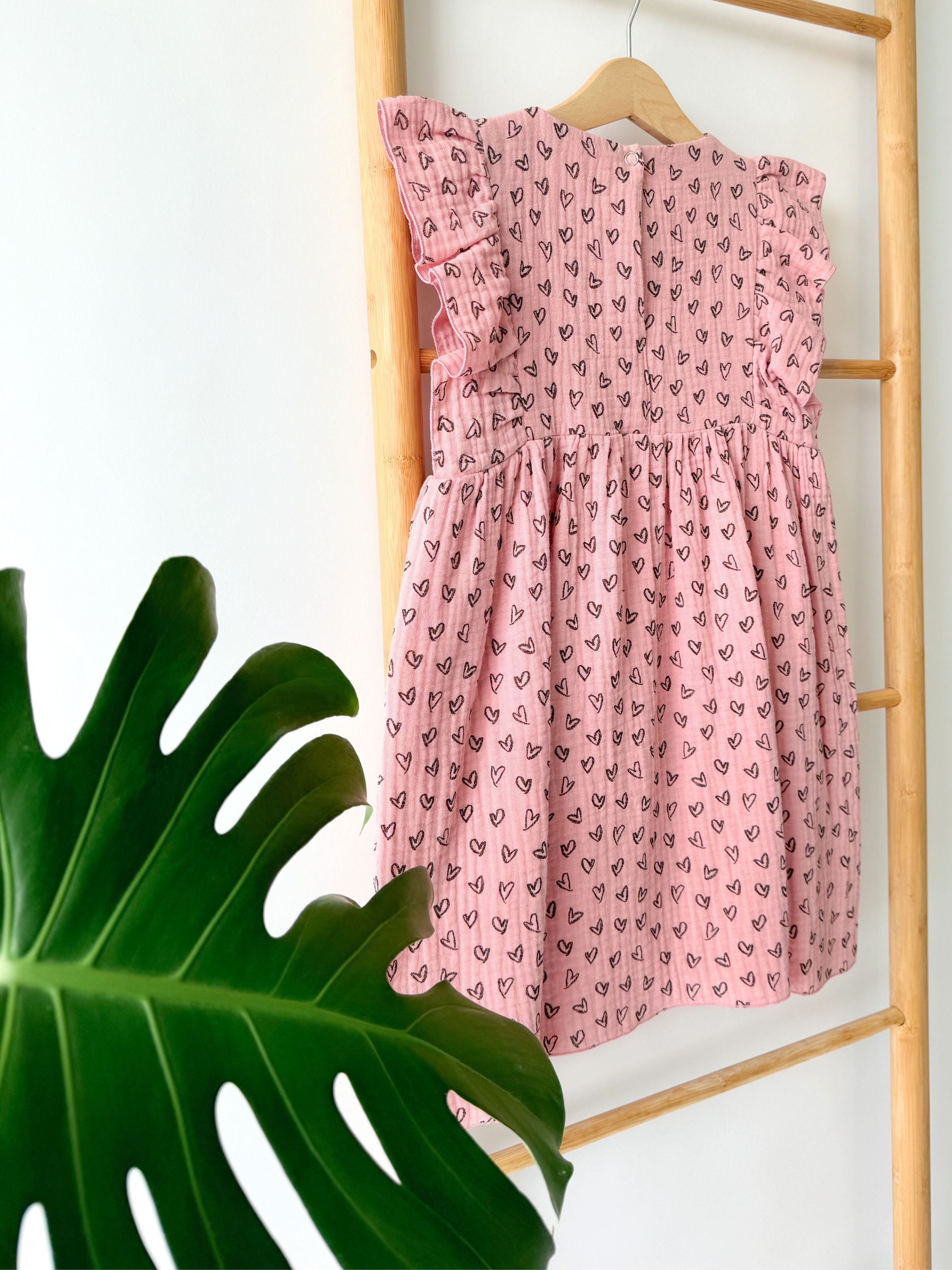 Vaikiška vasarinė muslino suknelė "Pink hearts"