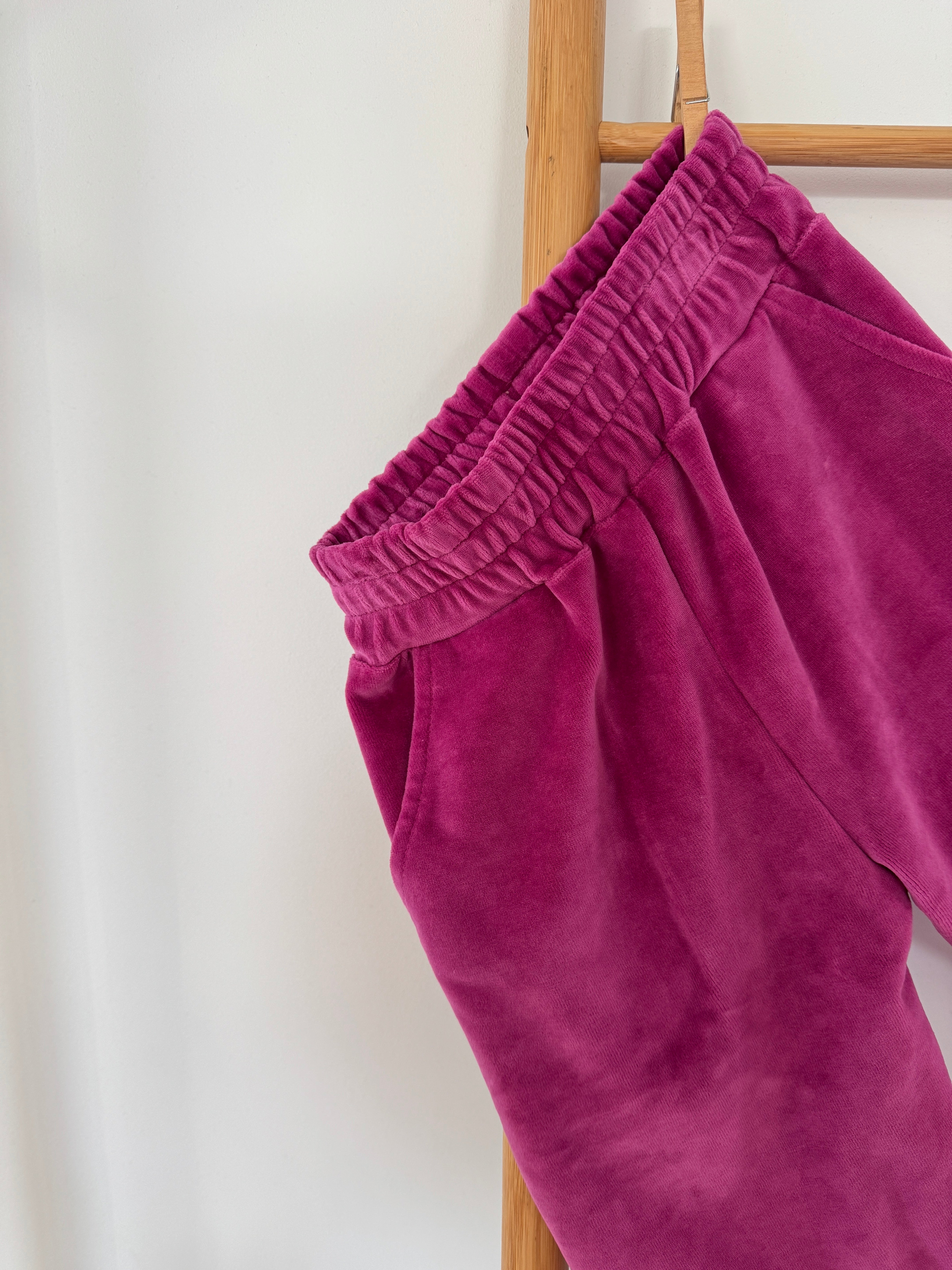 Veliūrinės kelnės vaikams | 110-116 dydis