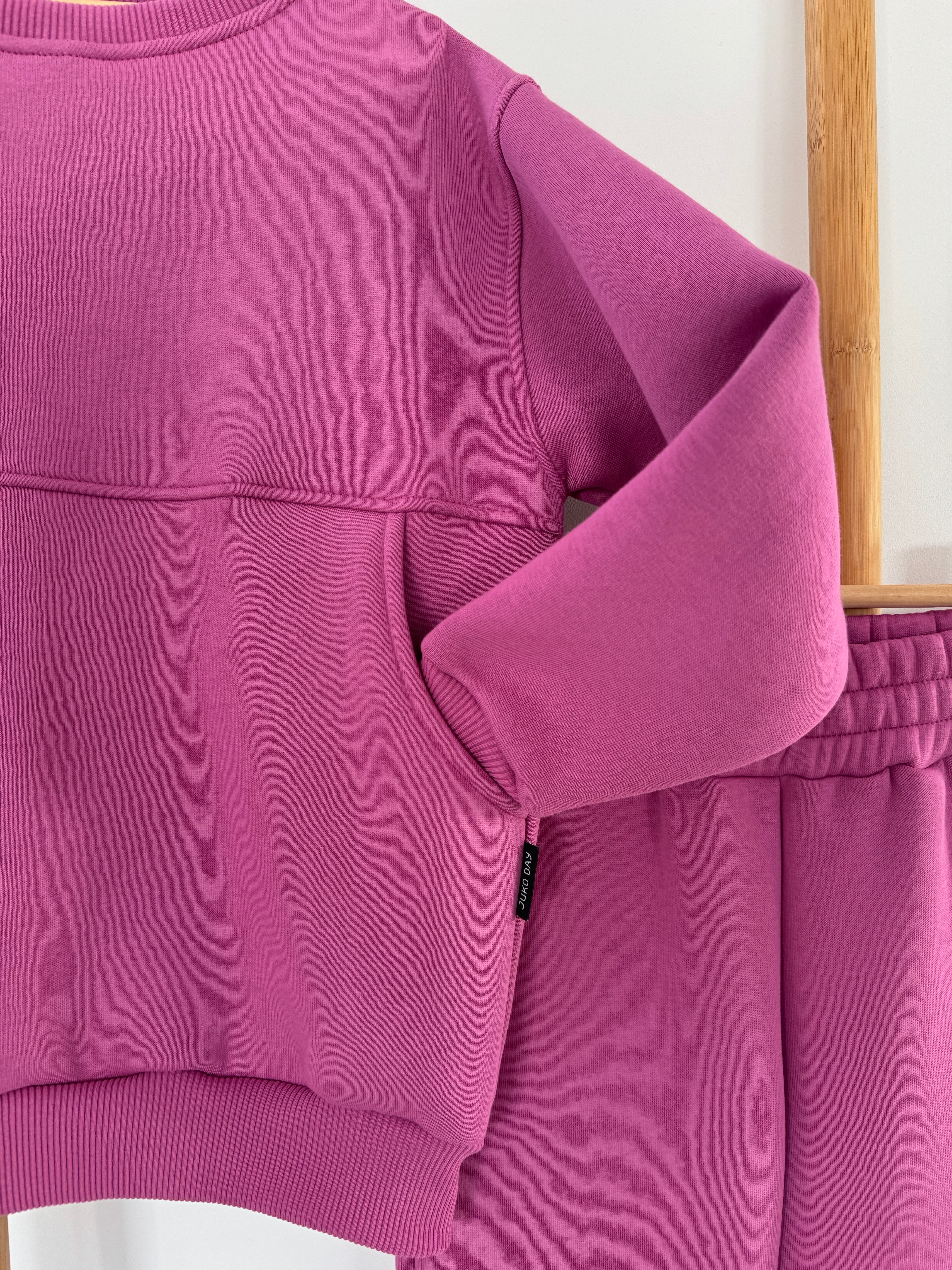 Vaikiškas kostiumėlis su pūkeliu | 122-128