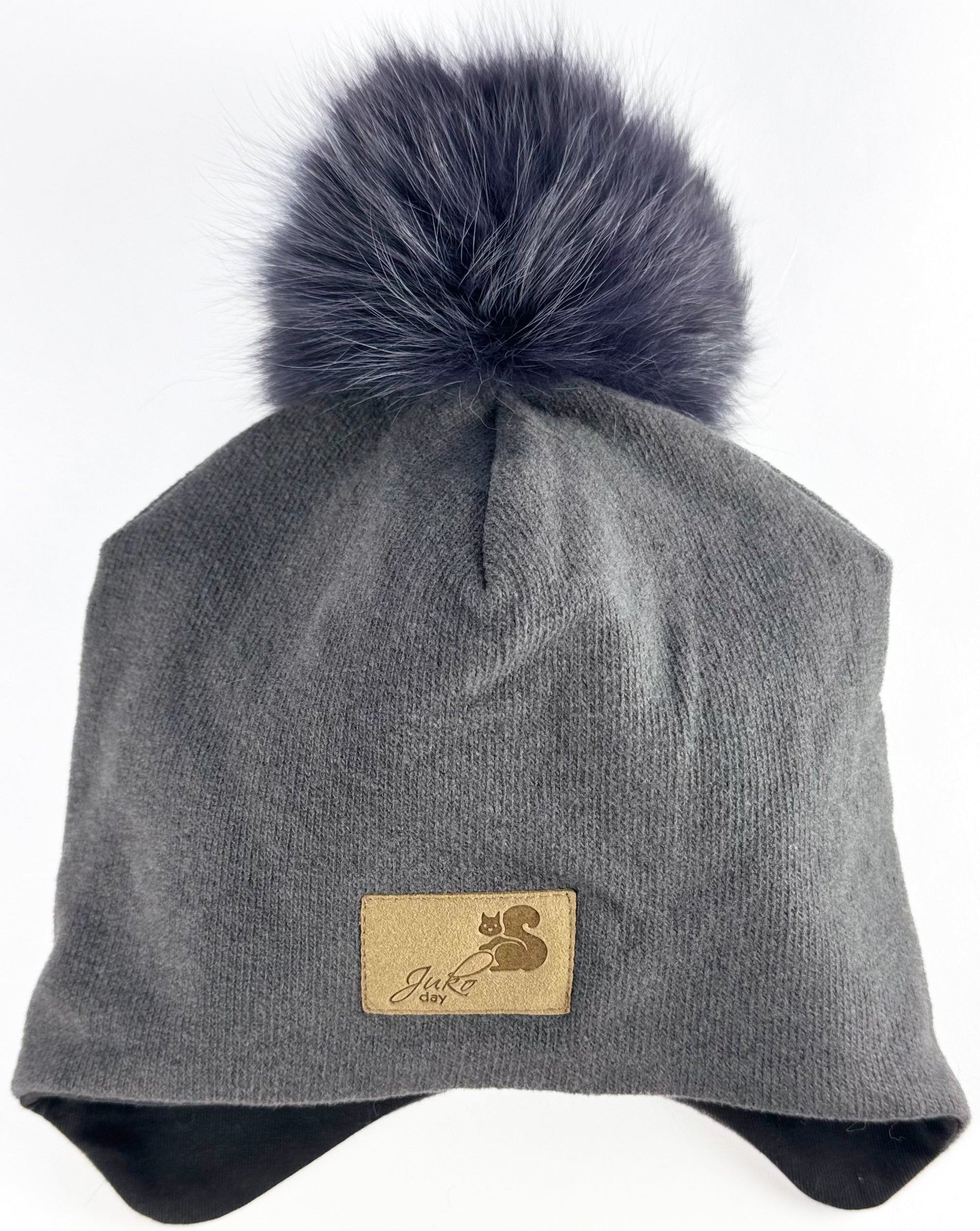 Vaikiška žieminė kepurė be raištelių, su vienu kailiniu bumbulu