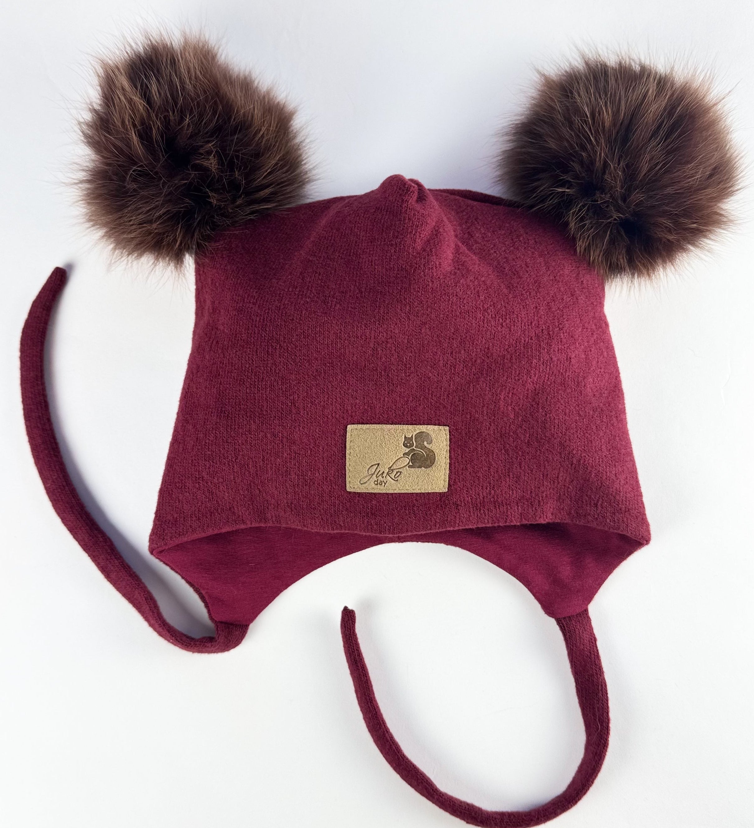 Vaikiška žieminė kepurė su dviem kailiniais bumbulais