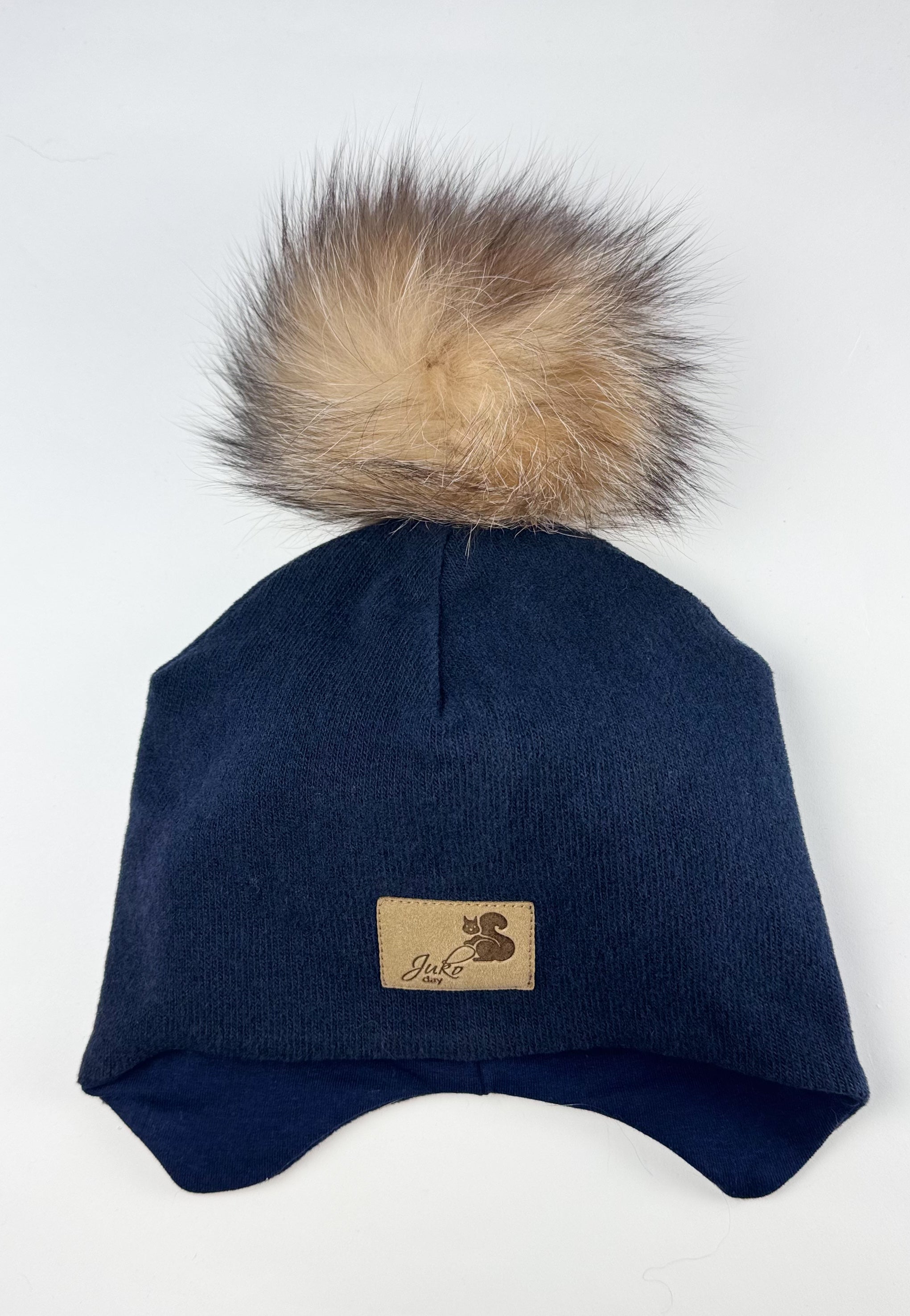 Vaikiška žieminė kepurė be raištelių, su vienu kailiniu bumbulu