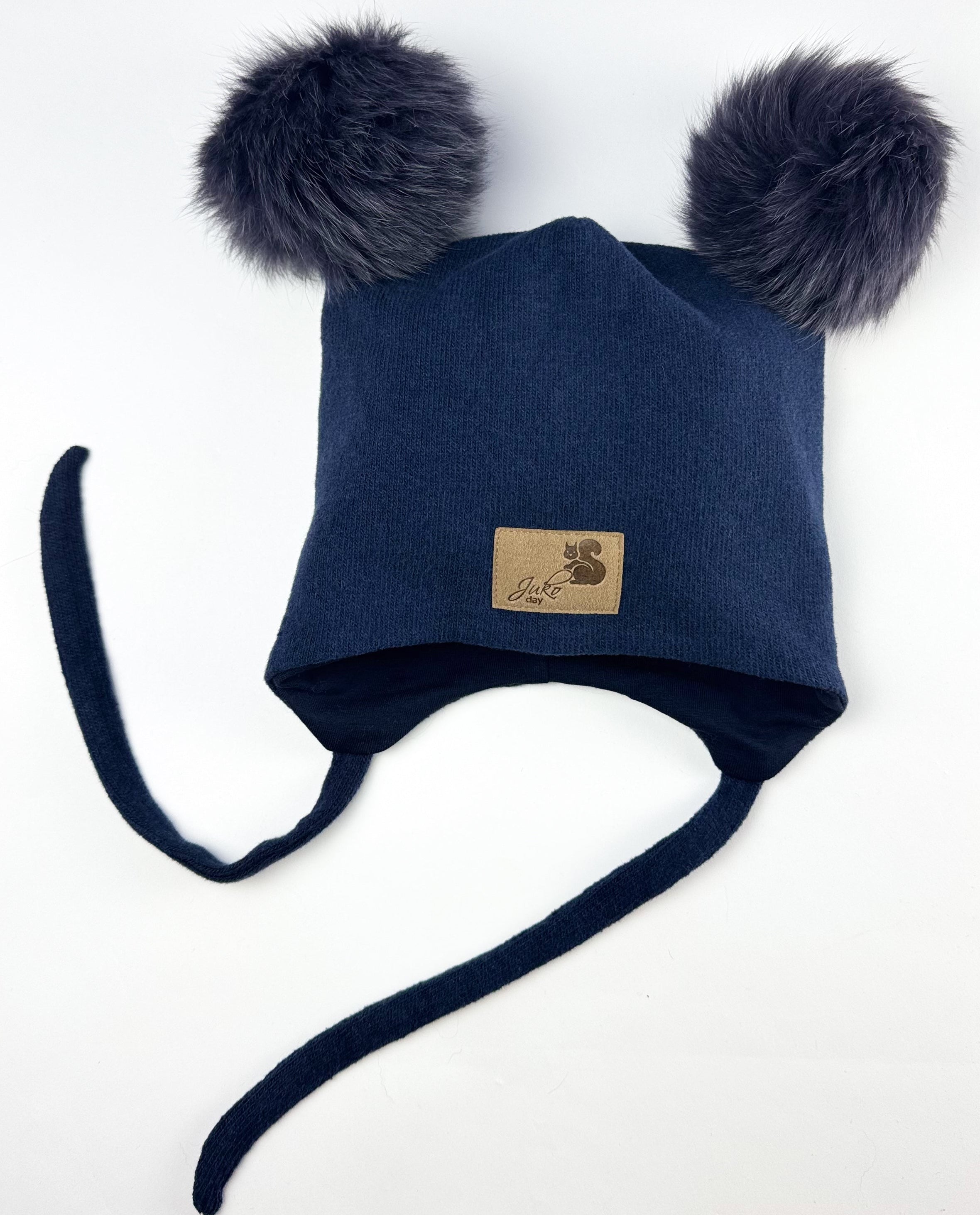 Vaikiška žieminė kepurė su dviem kailiniais bumbulais