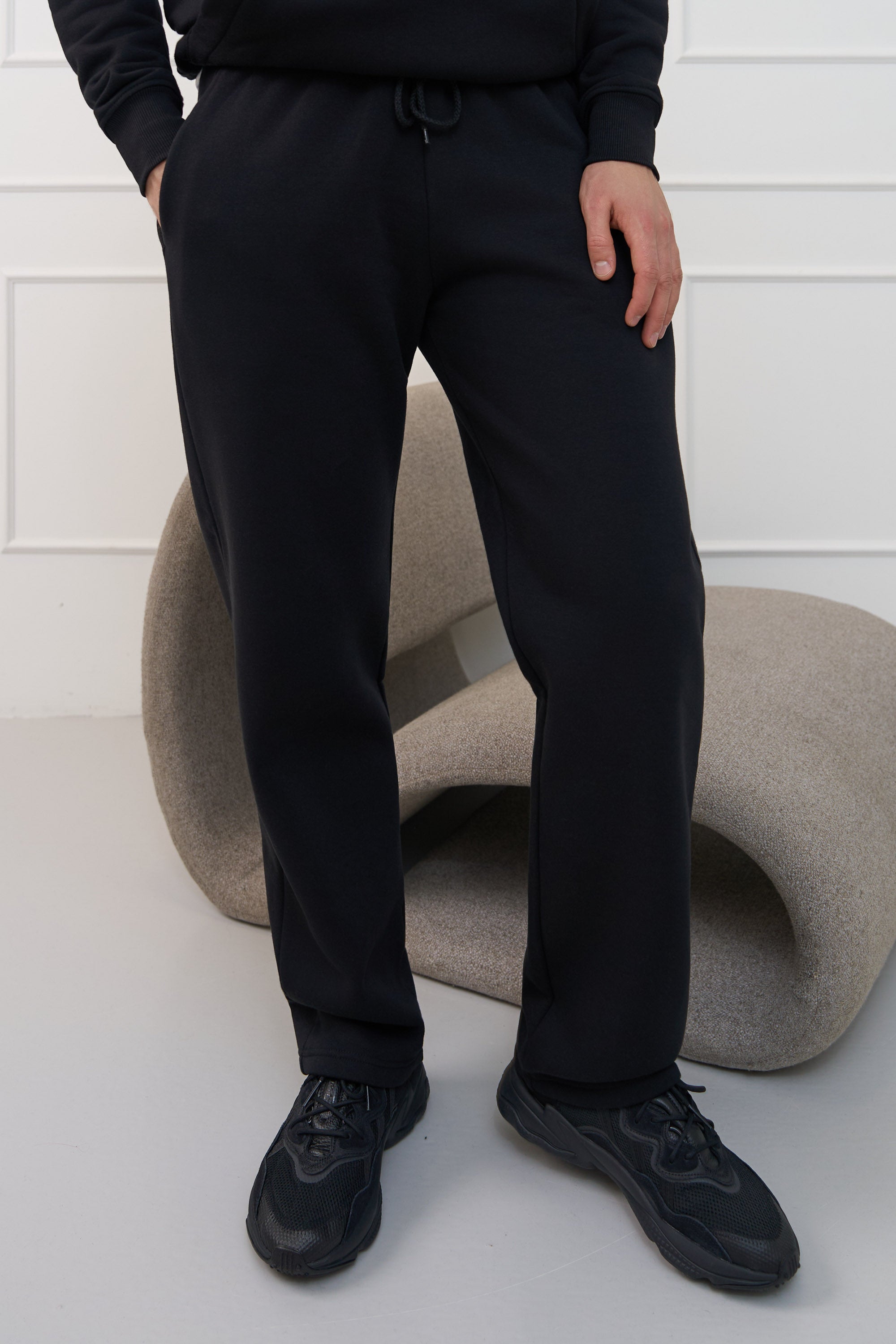 Juodos, vyriškos plačios kelnės