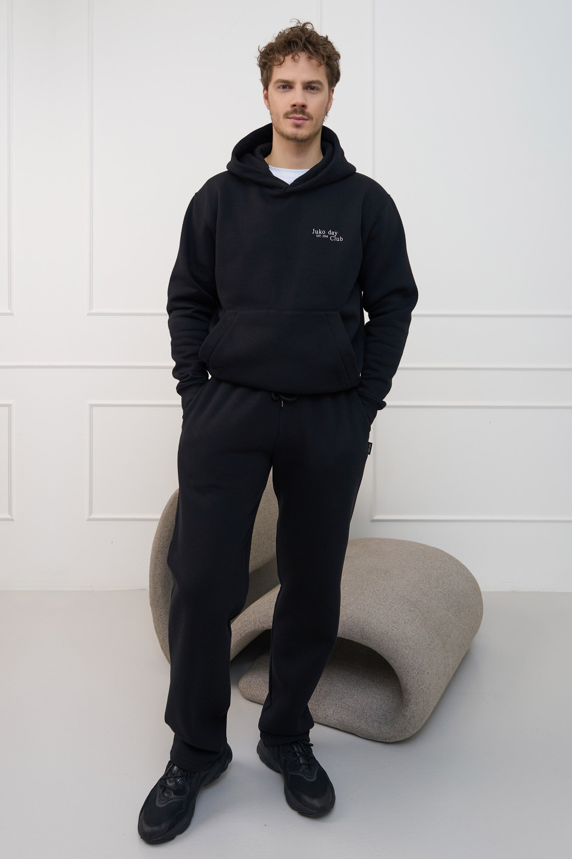 Juodos, vyriškos plačios kelnės