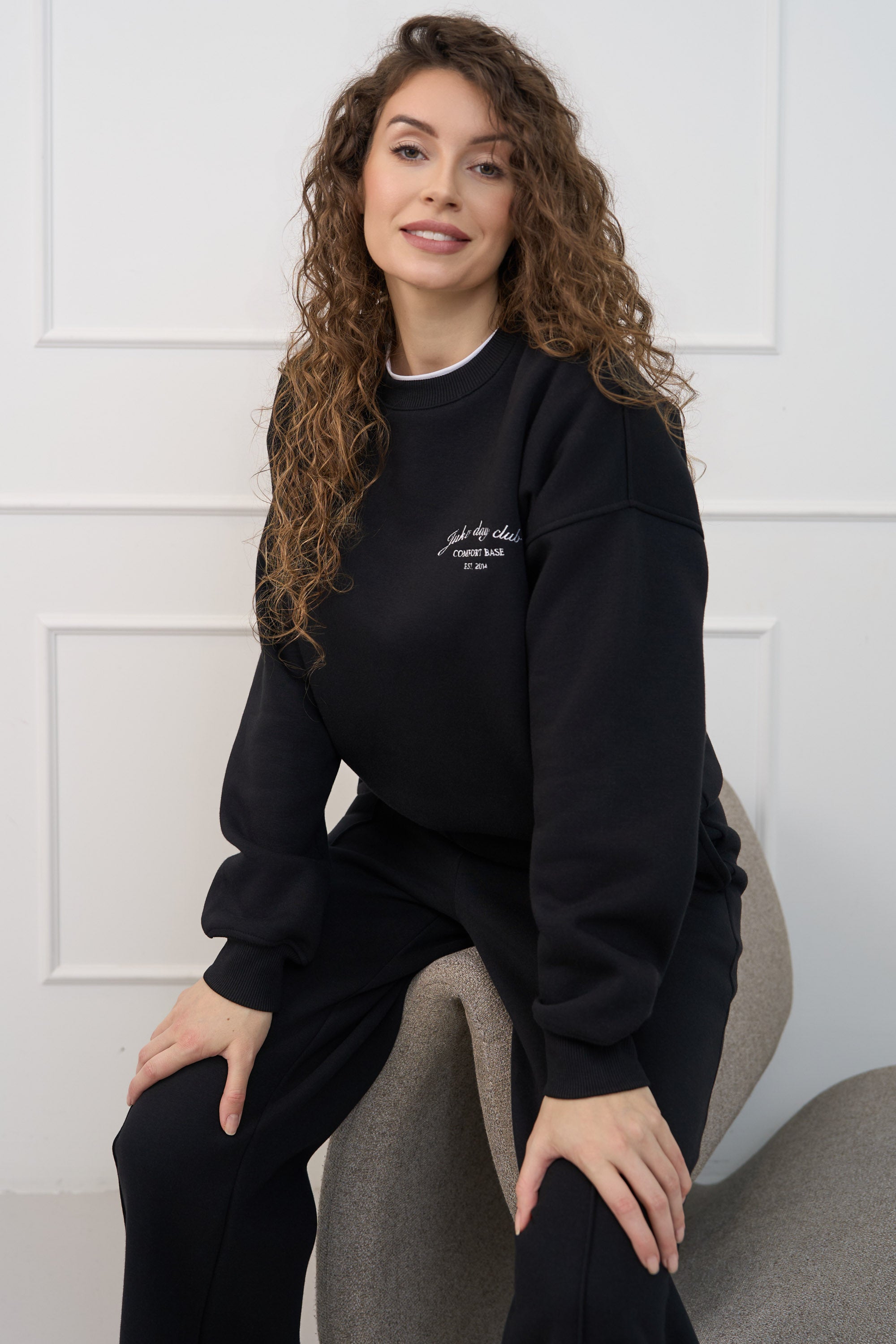 Juodas džemperis "BLACK JET" | Klasikinis