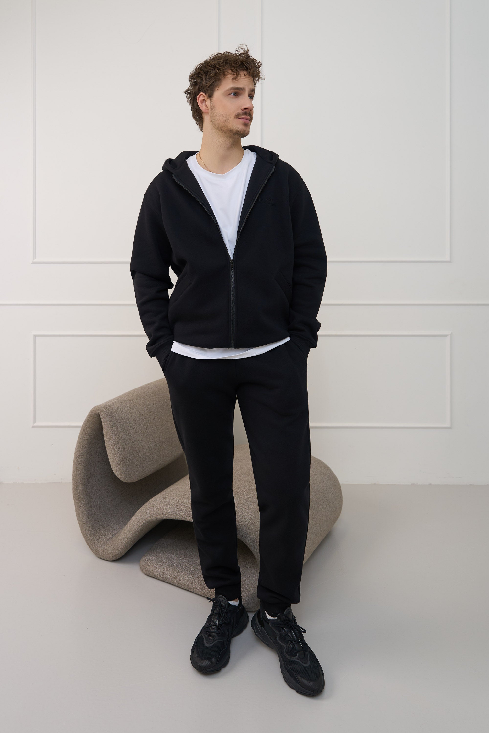 Juodos, vyriškos kelnės su RIB