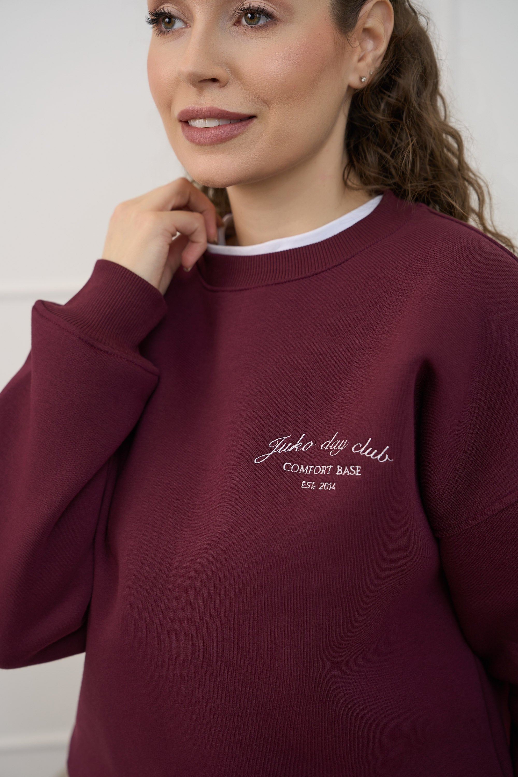 Džemperis moterims "BURGUNDY" | Klasikinis