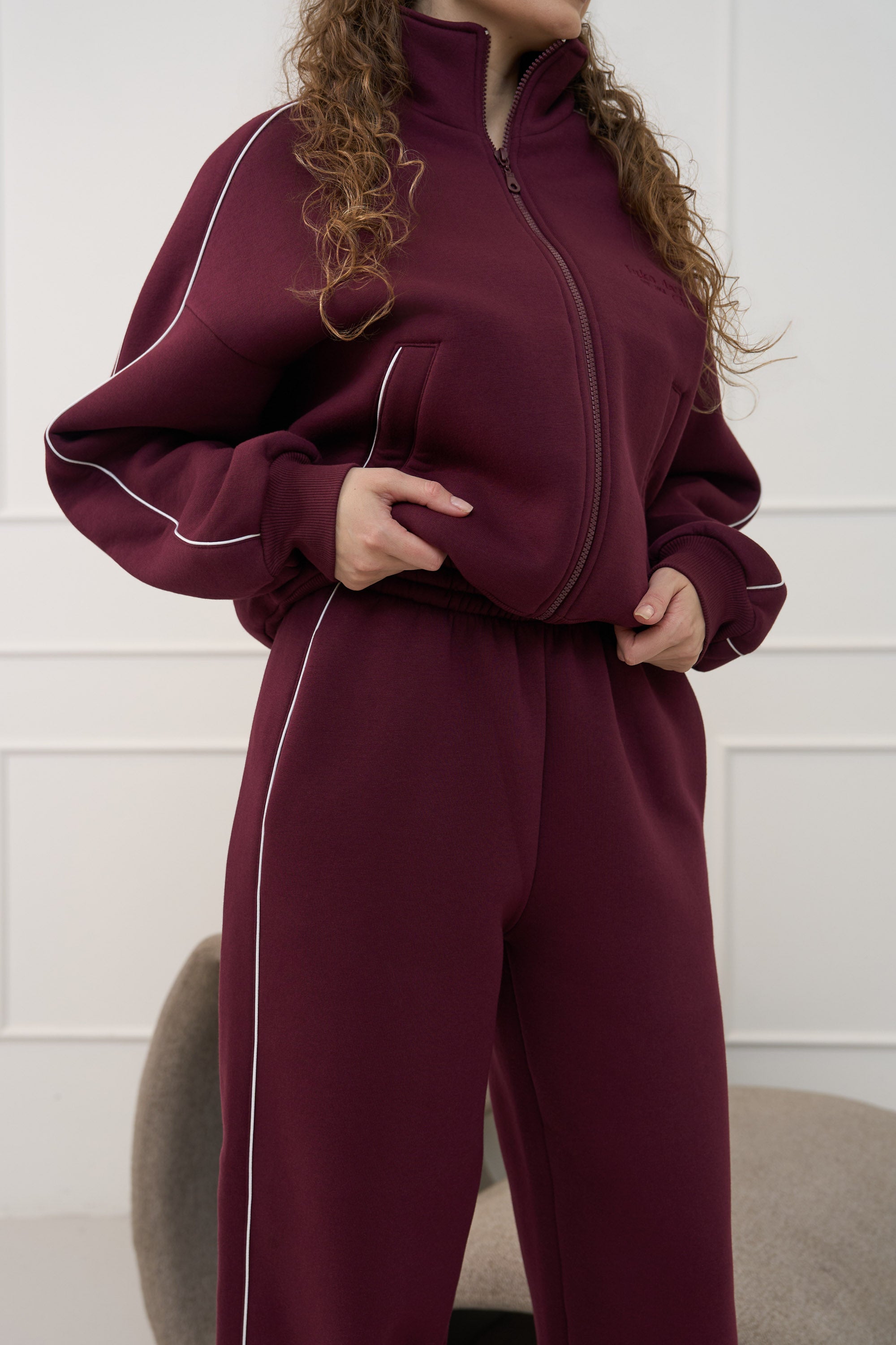 Bordo, plačios kelnės moterims "BURGUNDY" | Kolekcijos deimantas