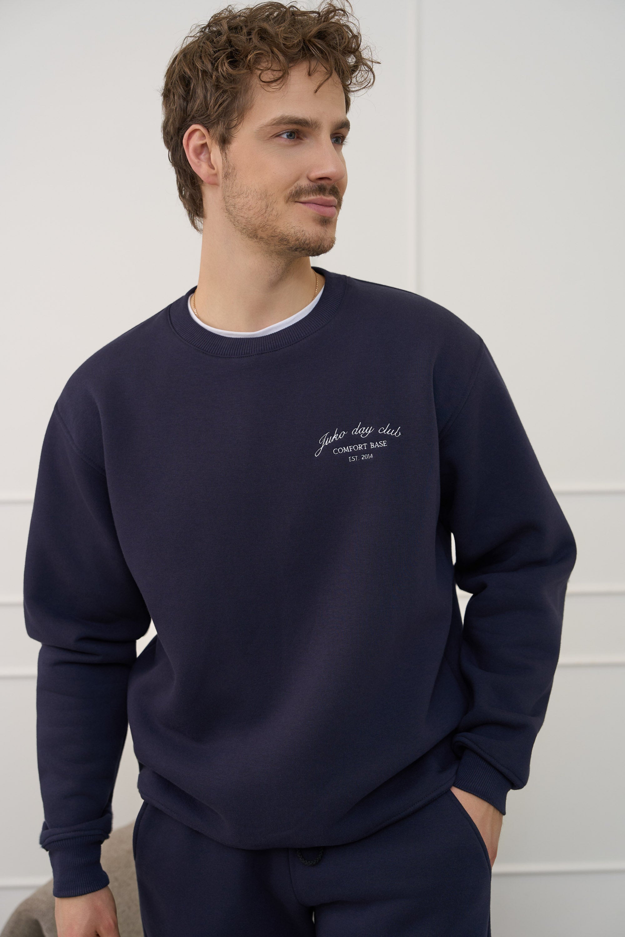 NAVY BLUE spalvos džemperis vyrams | Klasikinis