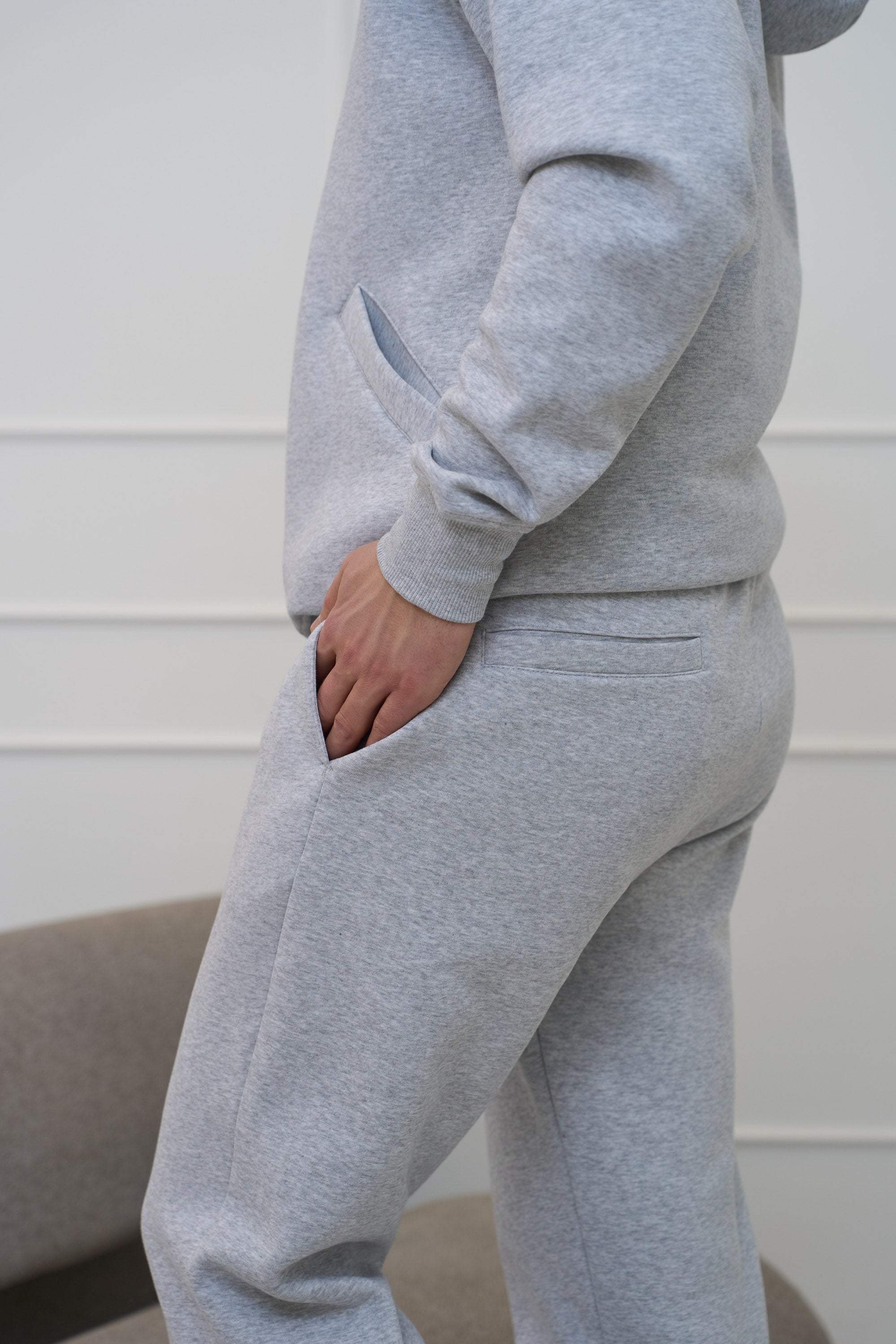 Šviesiai pilko melanžo spalvos, vyriškos plačios kelnės