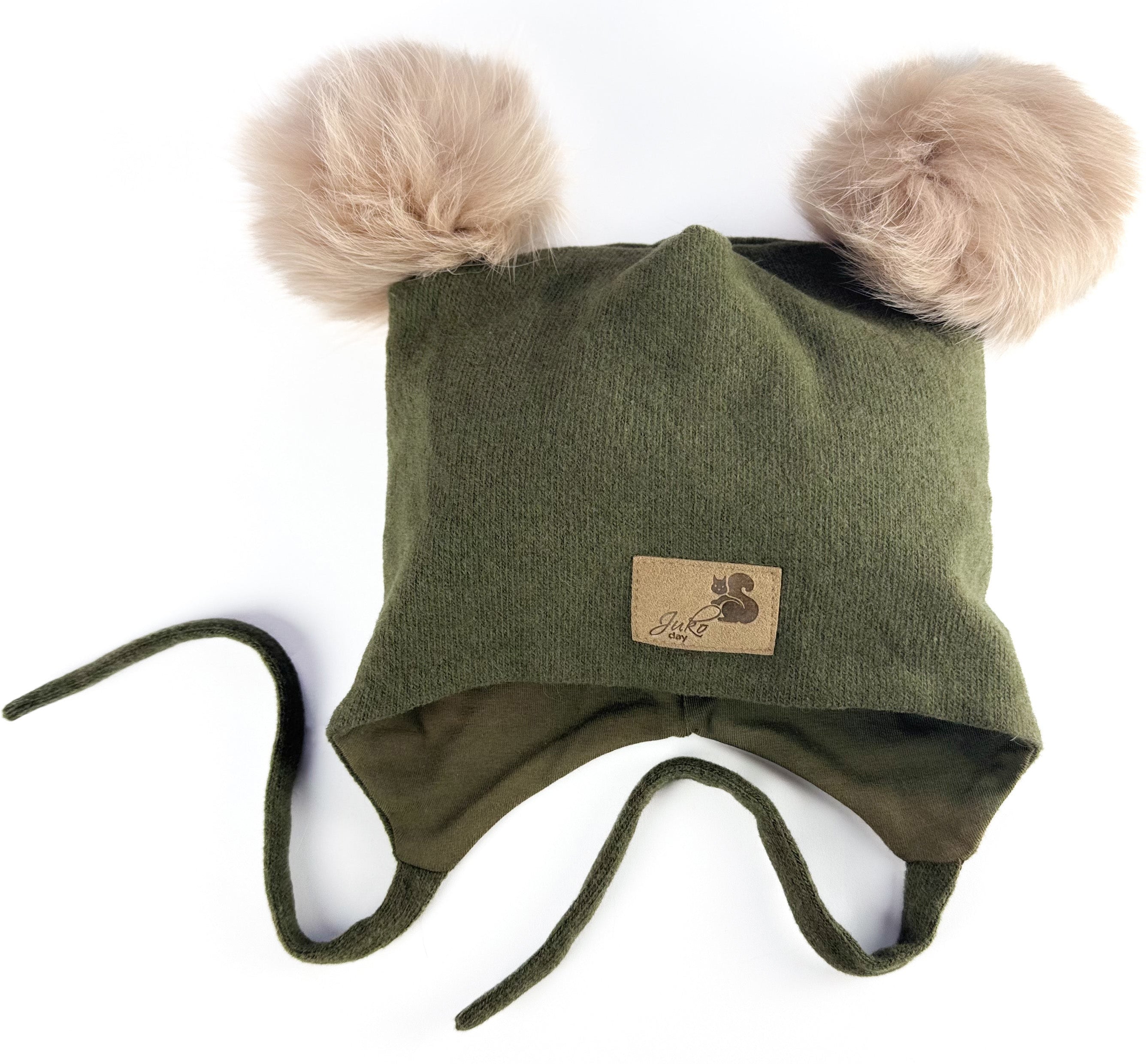 Vaikiška žieminė kepurė su dviem kailiniais bumbulais