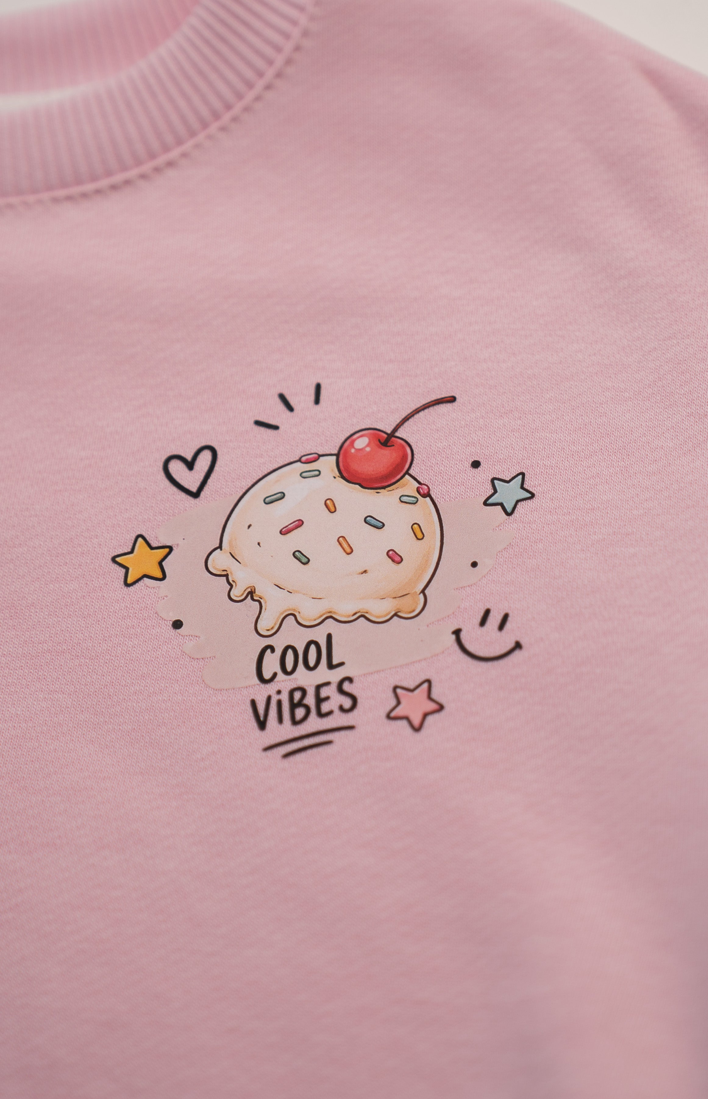 Vasarinis baby pink spalvos vaikiškas kostiumėlis | Džemperis + kelnės