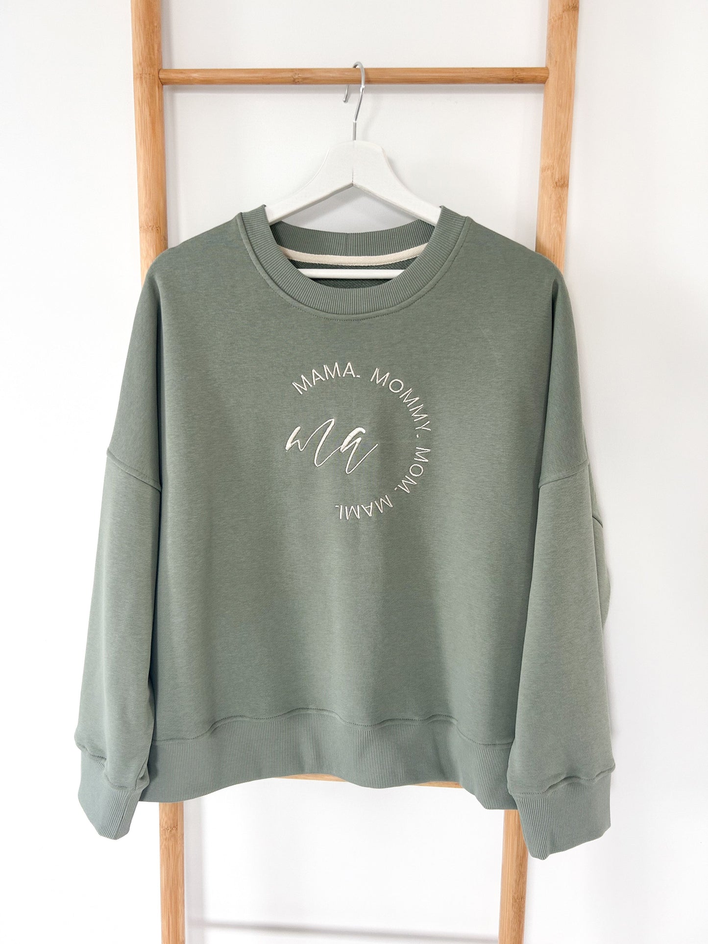 Pistachio-colored women's sweater "MAMA"