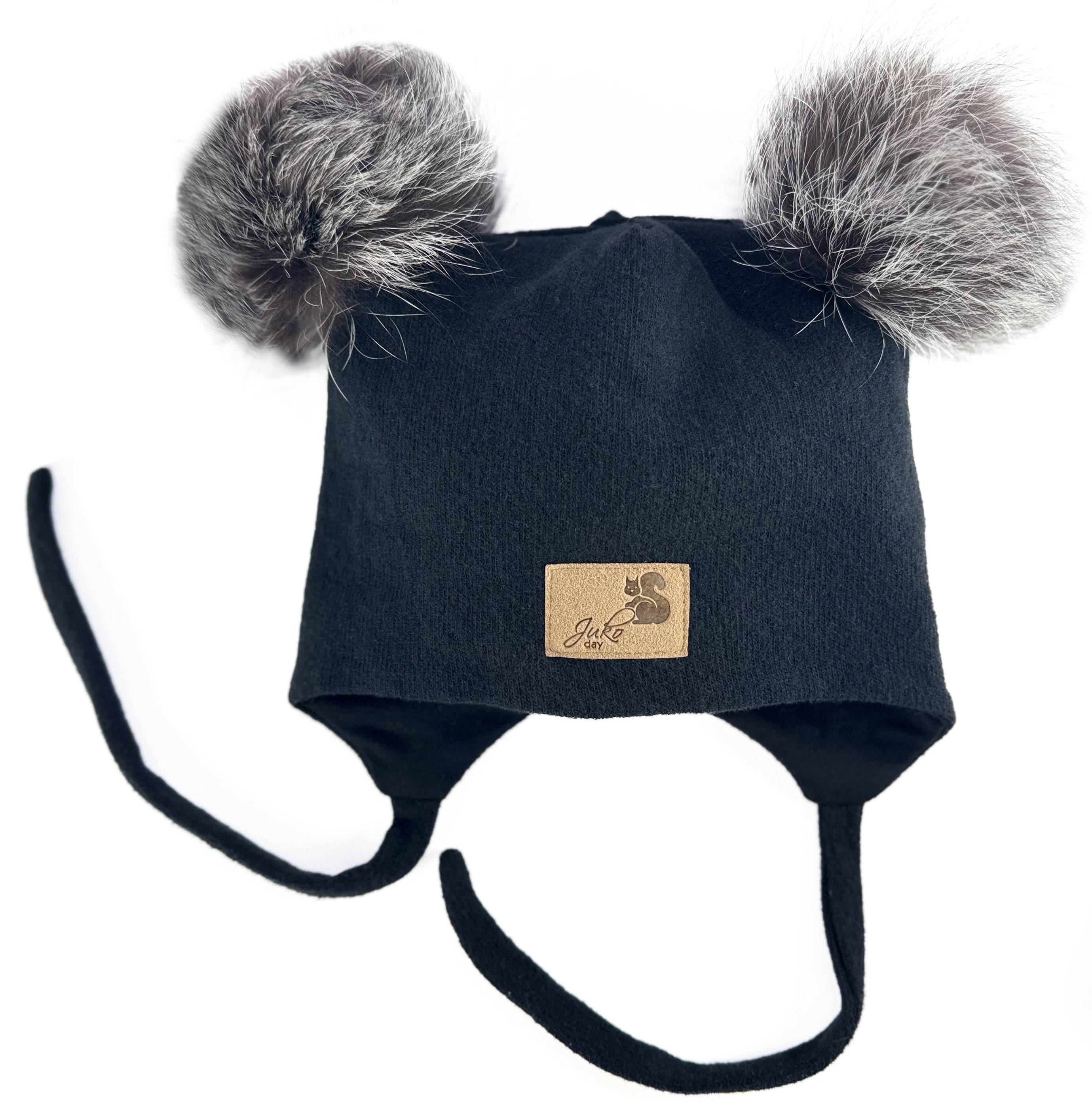 Vaikiška žieminė kepurė su dviem kailiniais bumbulais