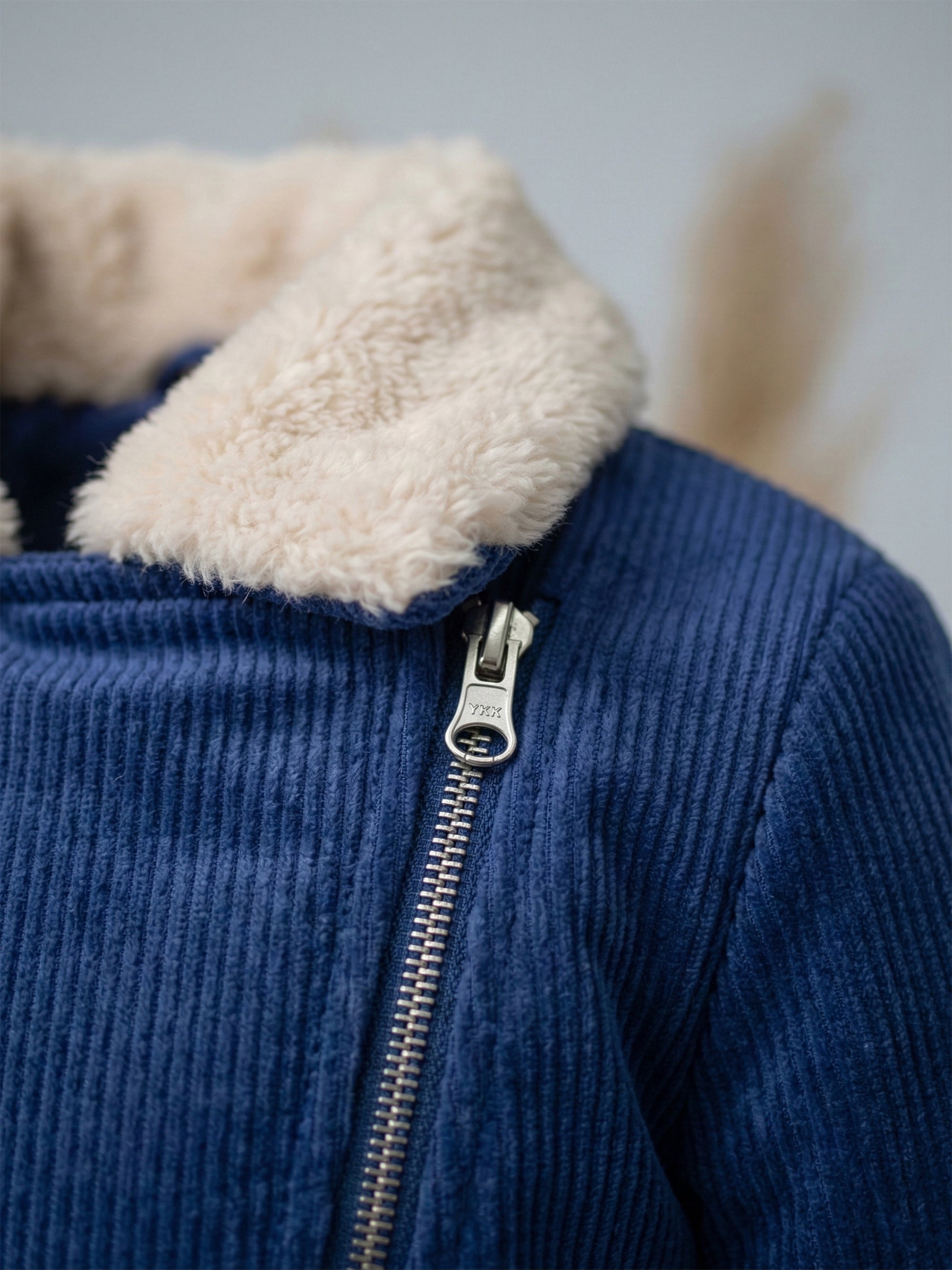 Vaikiškas tamsiai mėlynas paltas pavasariui/rudeniui