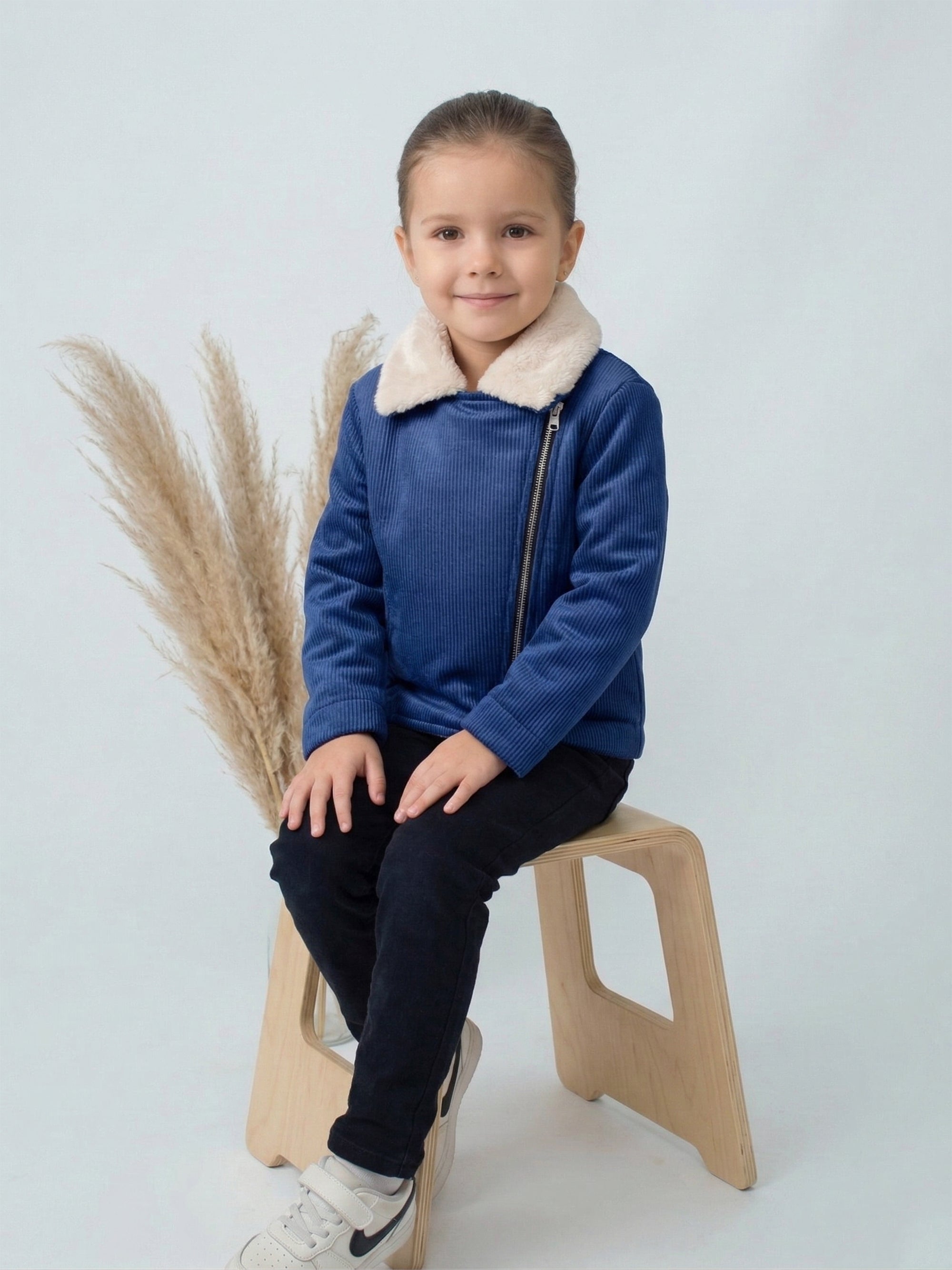 Vaikiškas tamsiai mėlynas paltas pavasariui/rudeniui