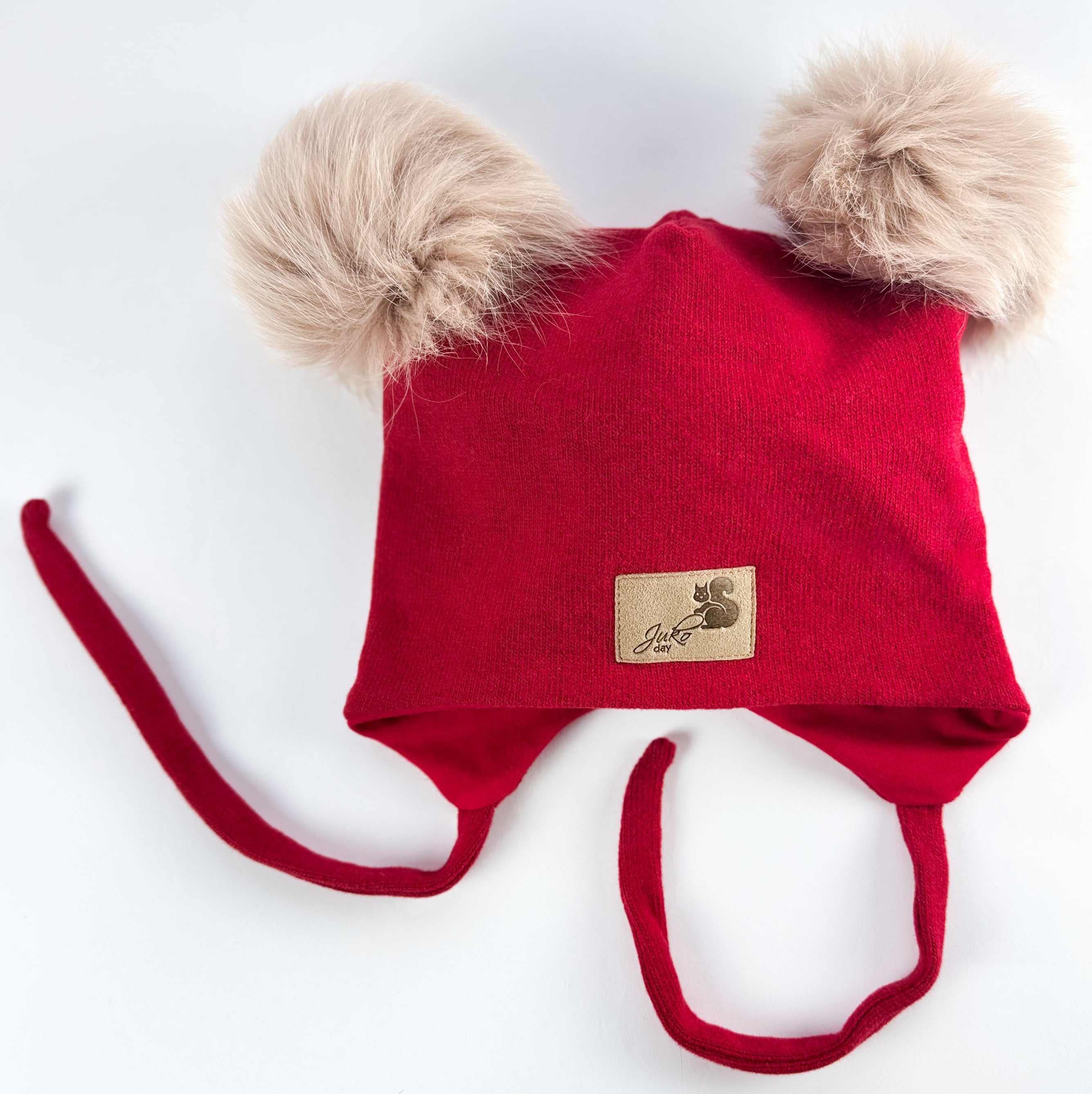 Vaikiška žieminė kepurė su dviem kailiniais bumbulais