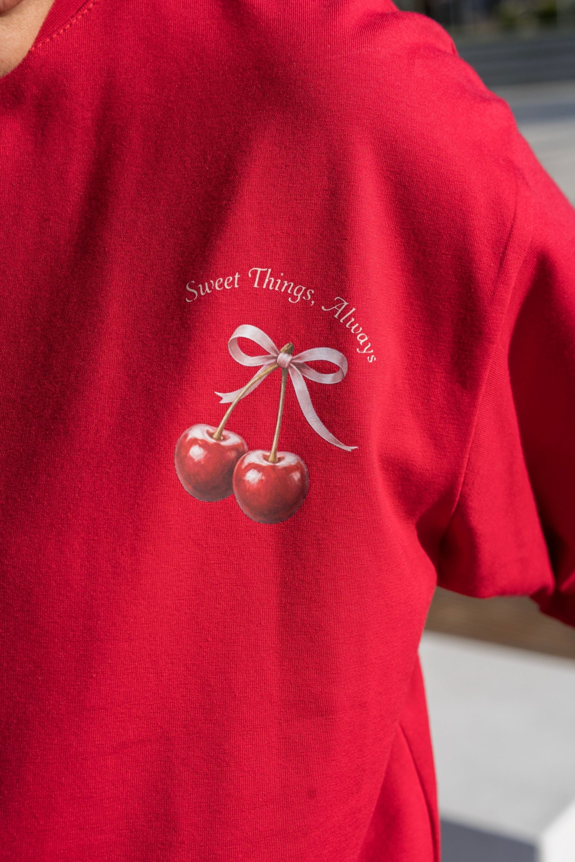 Raudona palaidinė trumpomis rankovėmis "Sweet Things, Always"