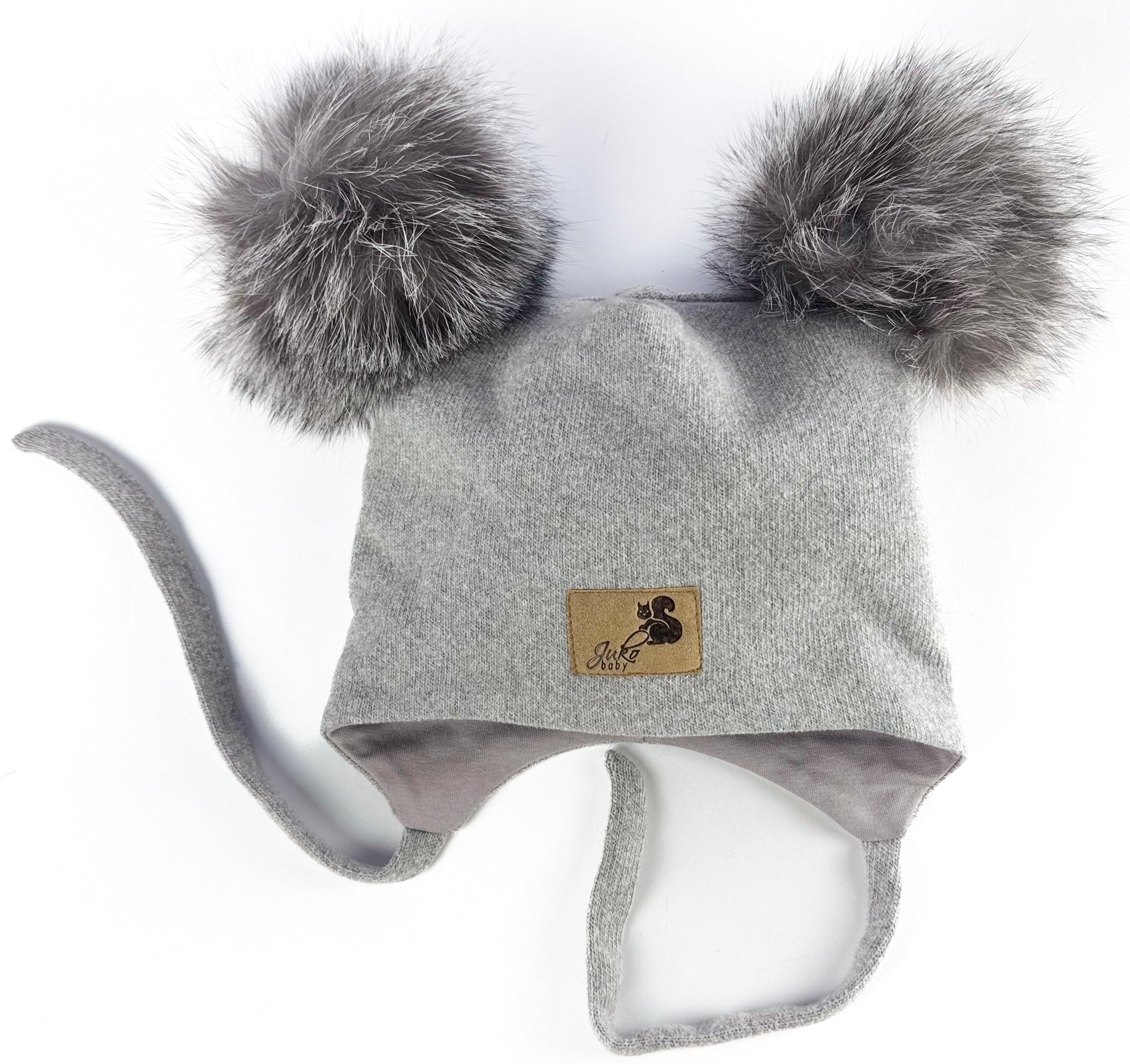 Vaikiška žieminė kepurė su dviem kailiniais bumbulais